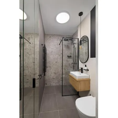 Center Modern By Ecru Wwa63 דירה *